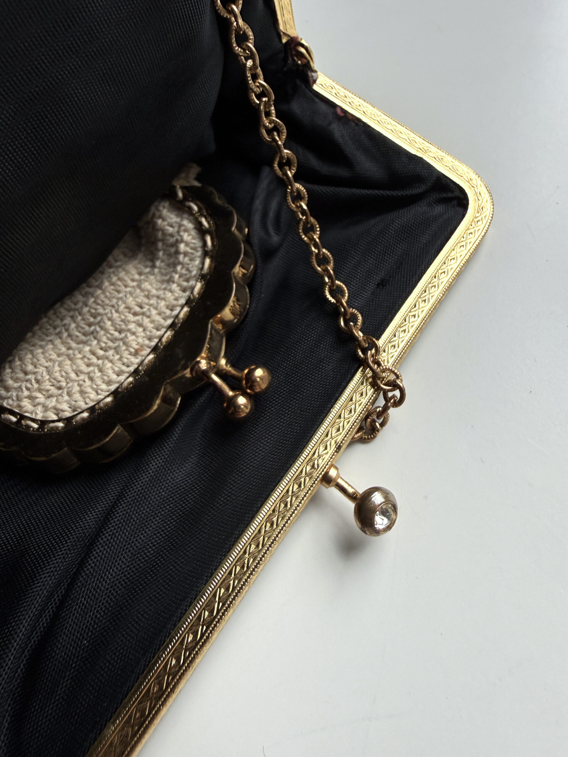 Floral Tapestry Purse - Image 3