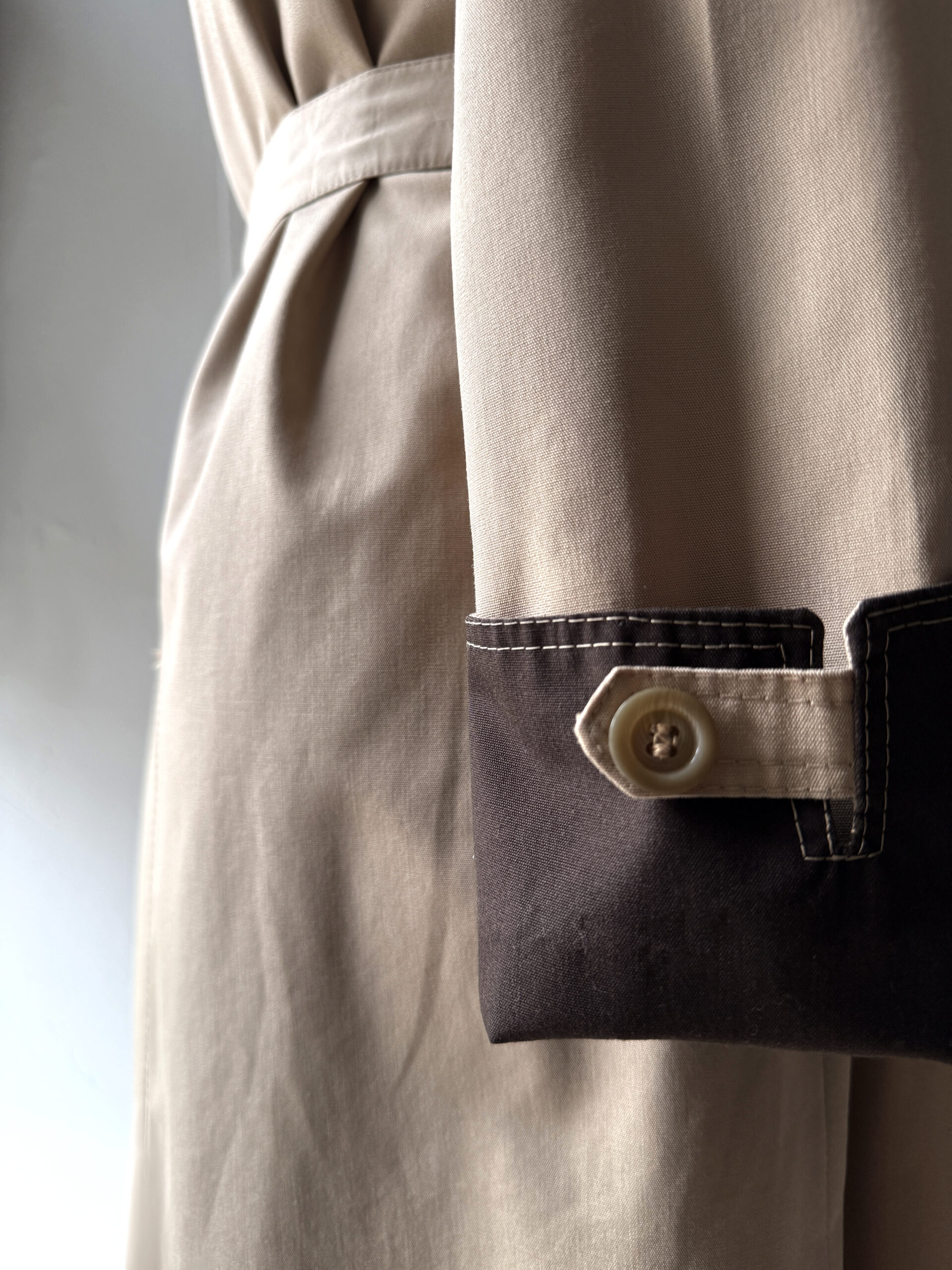 Beige & Brown Contrast Trench - Image 5
