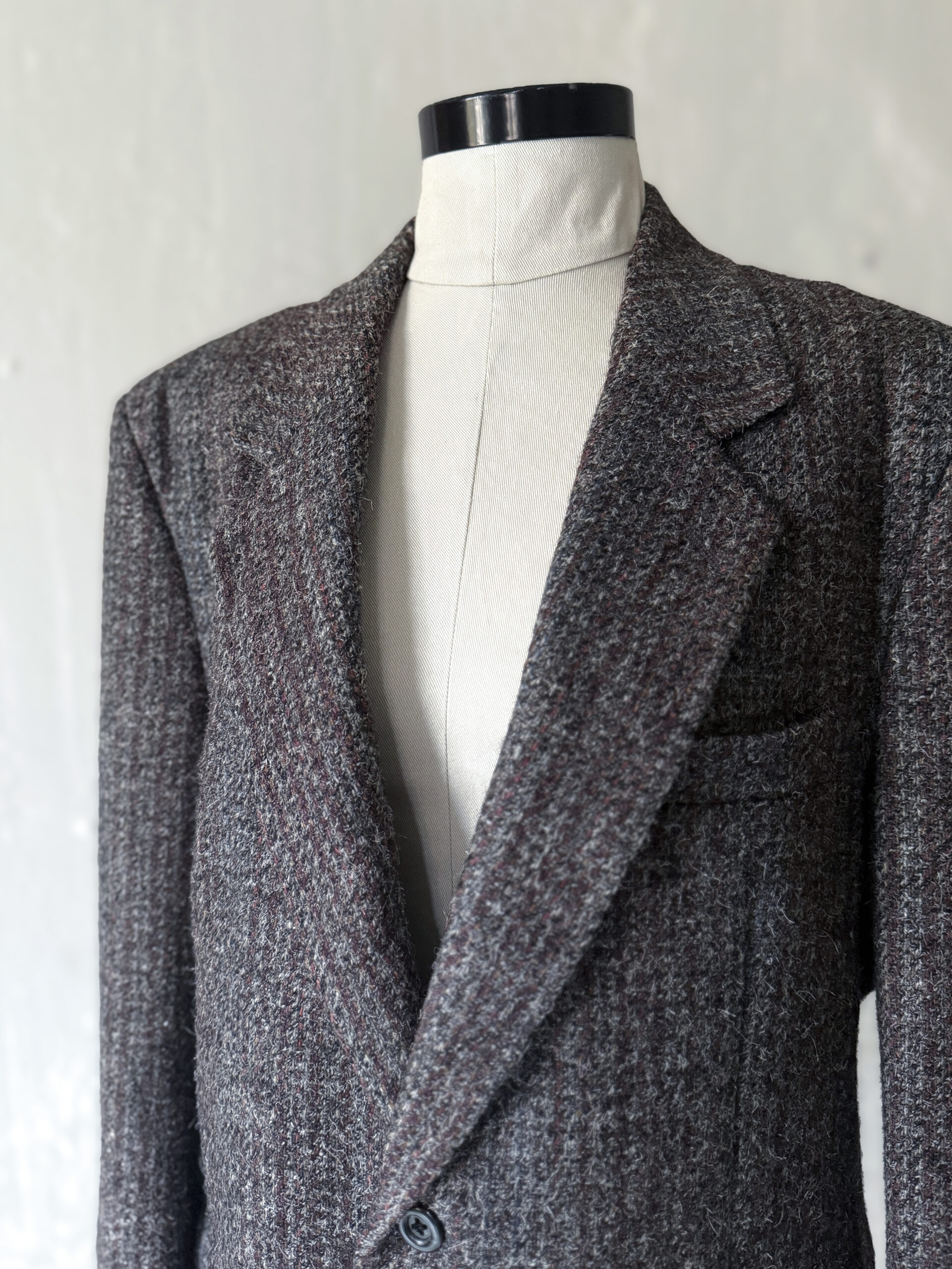 Grey-Pink Herringbone Wool Blazer - Image 7